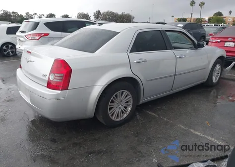 2010 Chrysler 300 Touring/Signature Series/Executive Series from USA, damaged, VIN 2C3CA5CV9AH325648